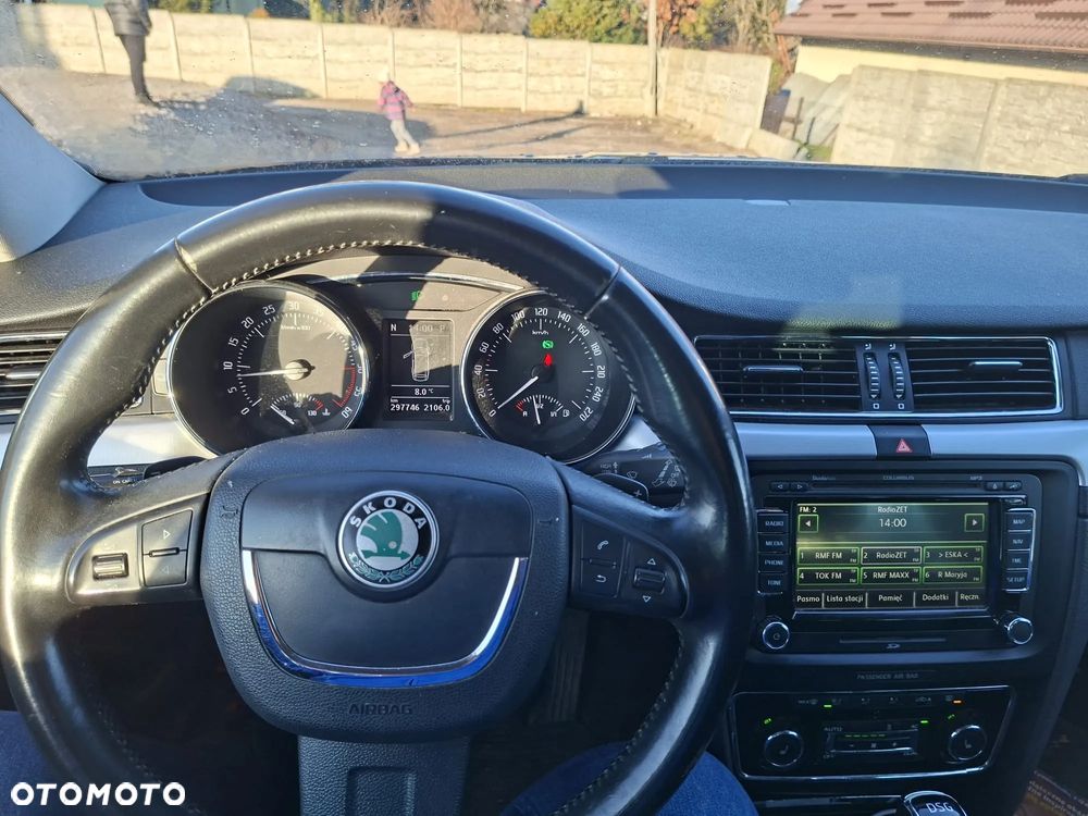 Skoda Superb 2.0 TDI DSG Elegance - 3