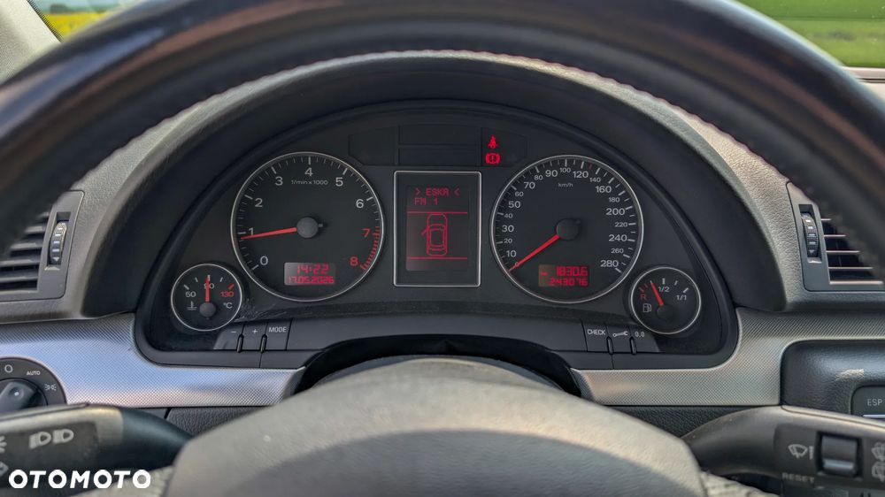 Audi A4 Avant 2.0 T FSI quattro - 10