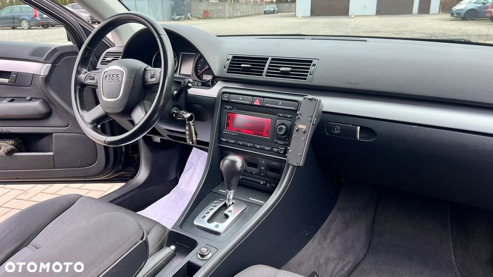 Audi A4 Avant 1.8T Multitronic - 12