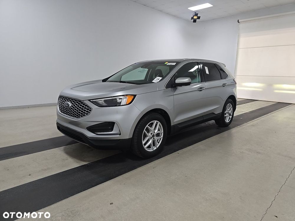 Ford Edge - 2