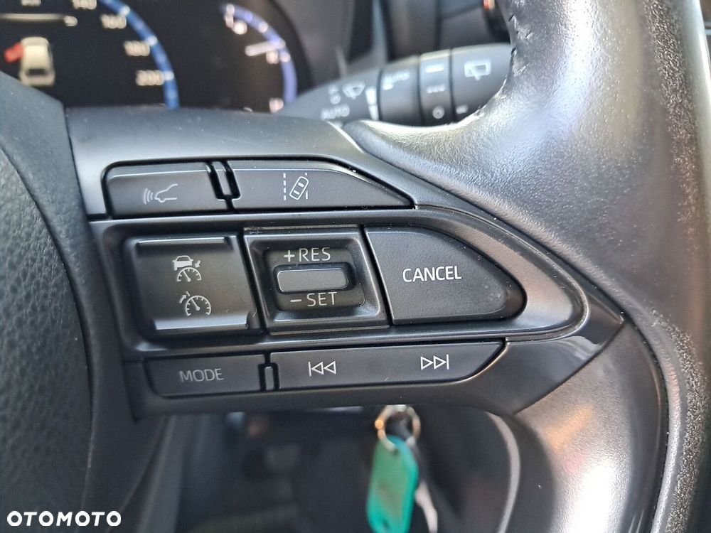 Toyota Yaris Cross Hybrid 1.5 Comfort 4x4 - 19