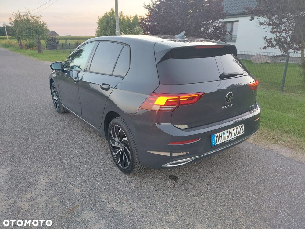 Volkswagen Golf 1.0 eTSI OPF DSG Move - 6