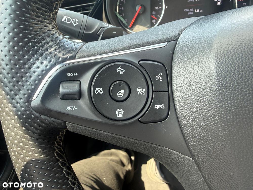 Opel Insignia 2.0 T 4x4 Innovation S&S - 14