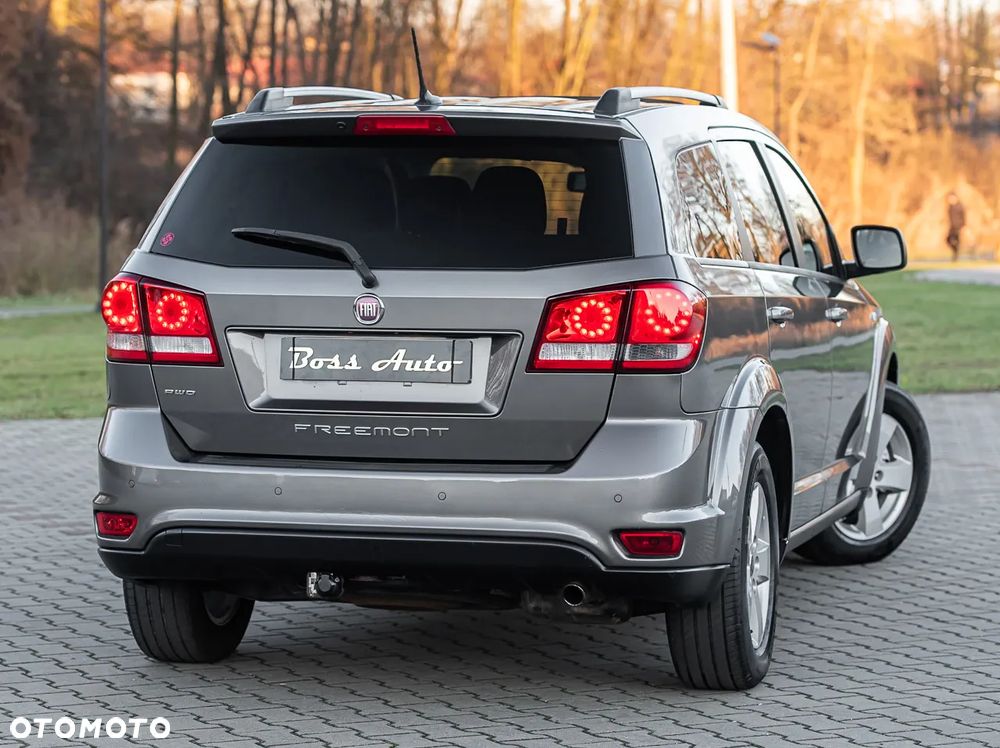 Fiat Freemont 2.0 Multijet 16V DPF Automatik Allrad Lounge - 12