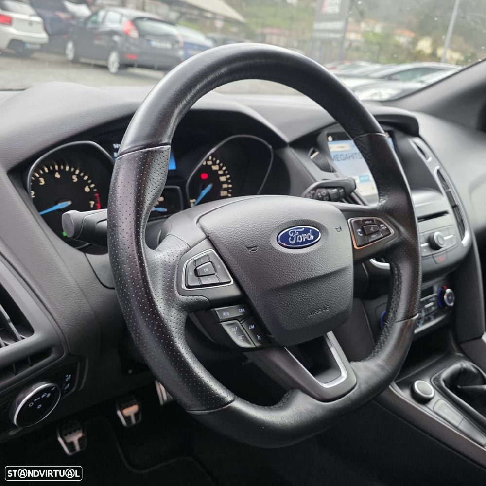 Ford Focus 1.0 EcoBoost ST-Line - 19