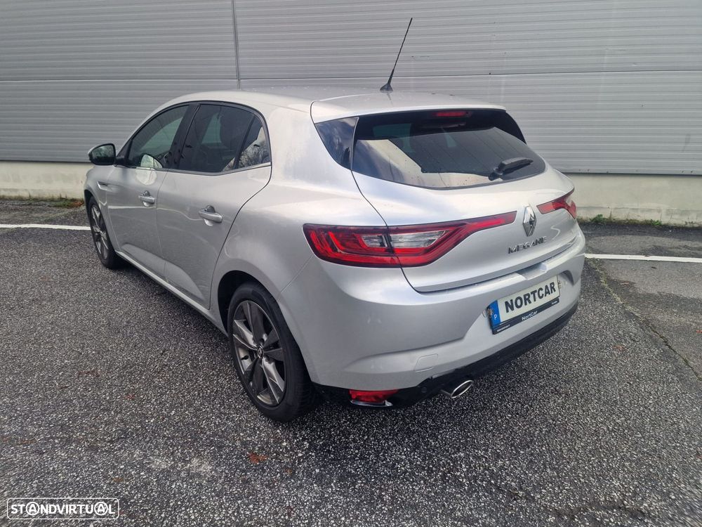 Renault Mégane 1.5 Blue dCi Intens - 4