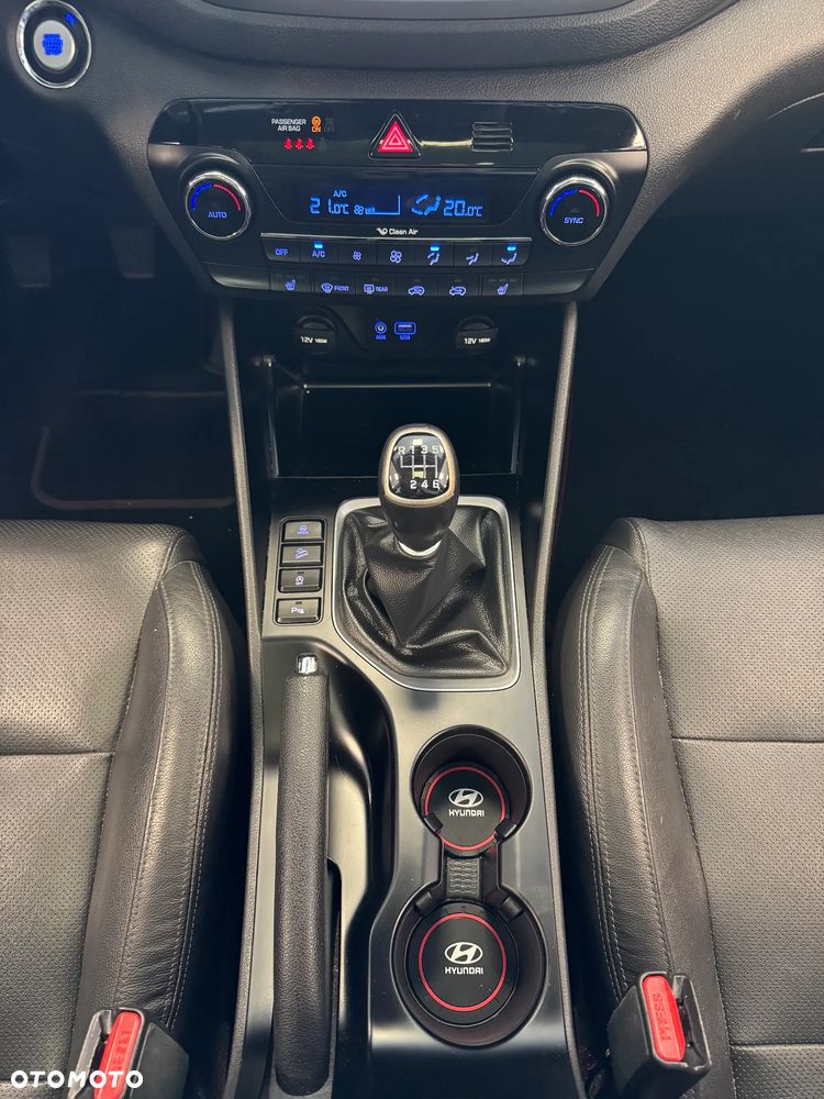 Hyundai Tucson blue 1.7 CRDi 2WD Passion Plus - 19