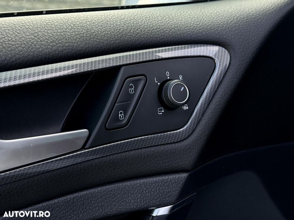 Volkswagen Golf - 20