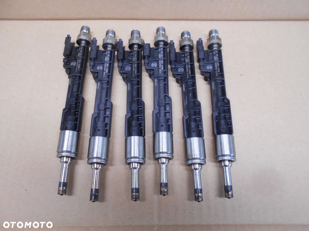 WTRYSKIWACZ BMW E90 E91 F20 F21 F30 F31 2.8 3.0 - 1