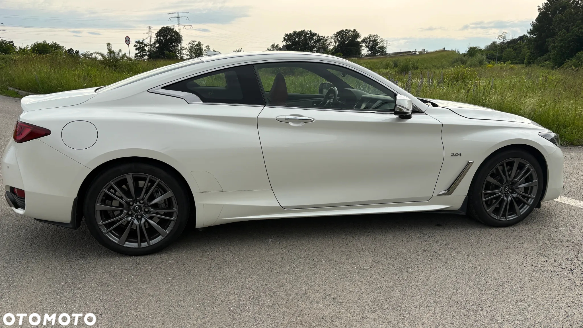 Infiniti Q60 2.0t Sport - 2