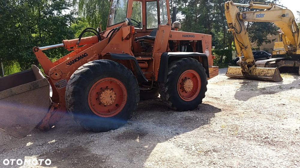 Hanomag B6 - 12