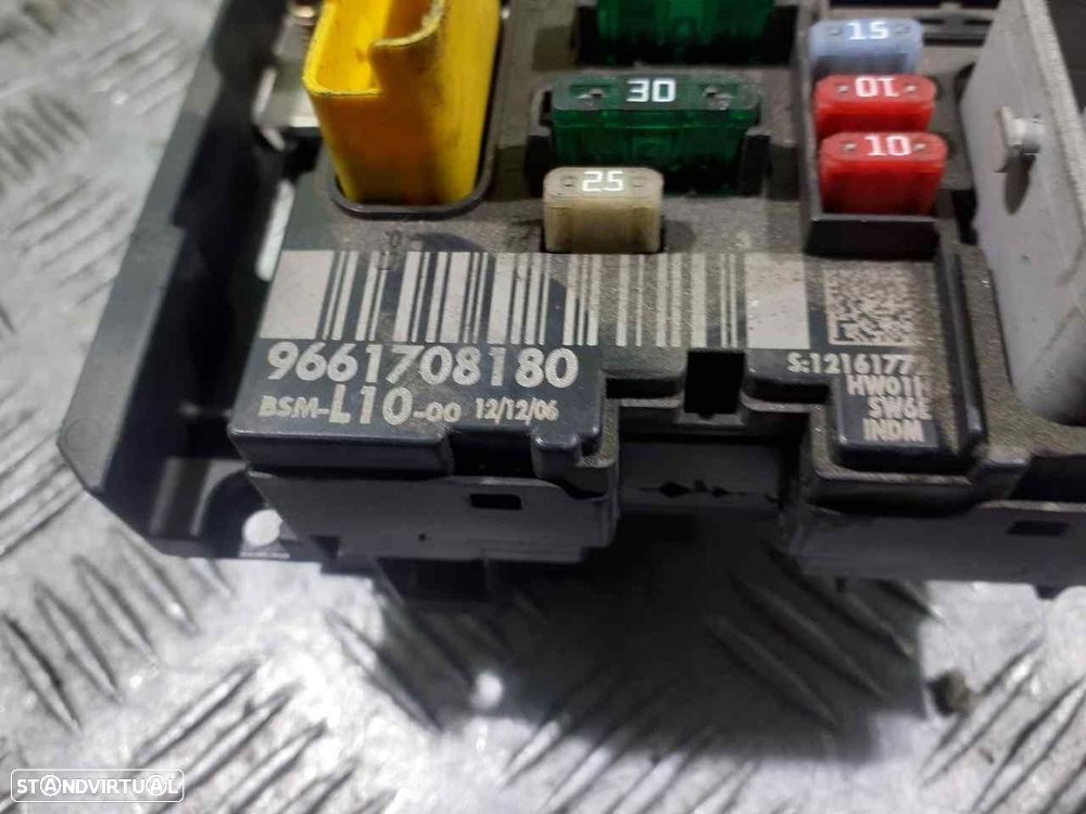 CAIXA RELÉS / FUSÍVEIS PEUGEOT 207 2007 - 2