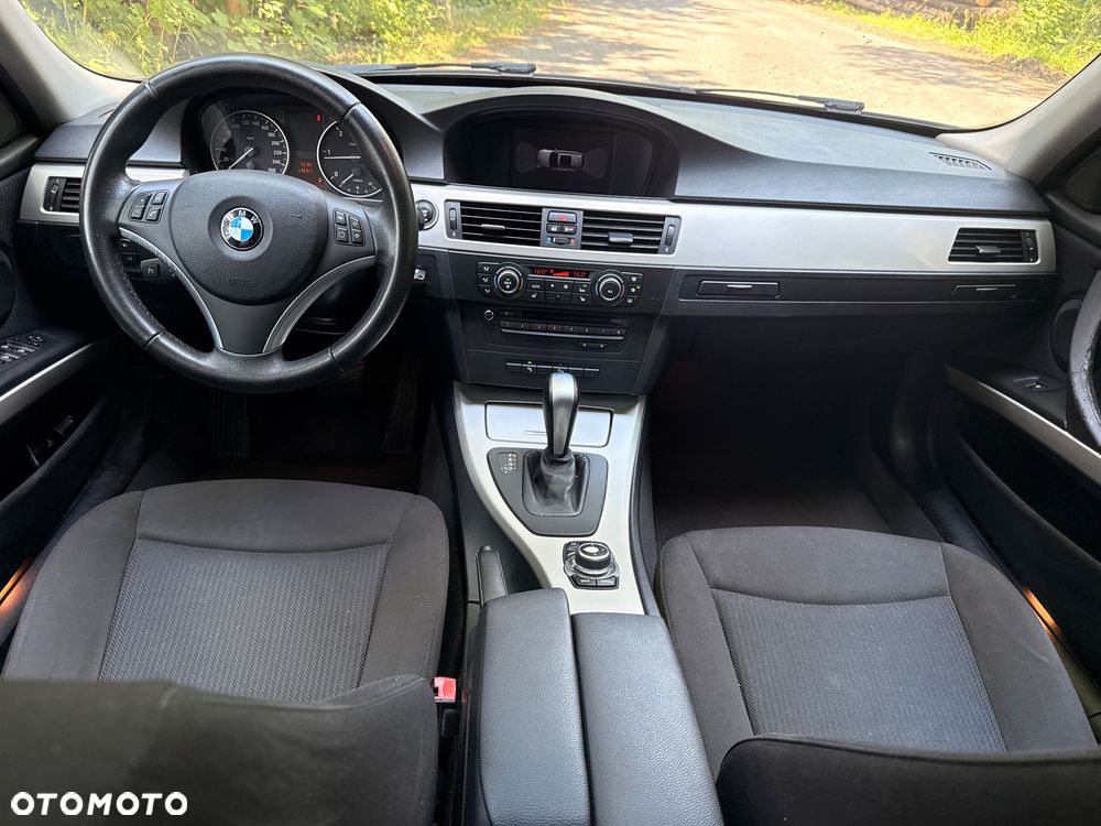 BMW Seria 3 ver-320d-xdrive - 21
