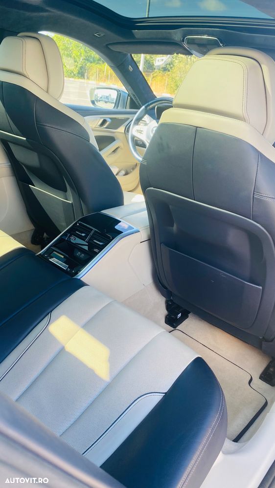 BMW Seria 8 - 11
