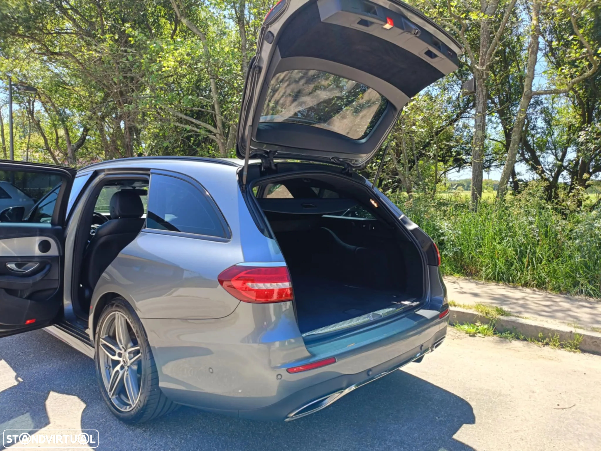 Mercedes-Benz E 220 d AMG Line - 19