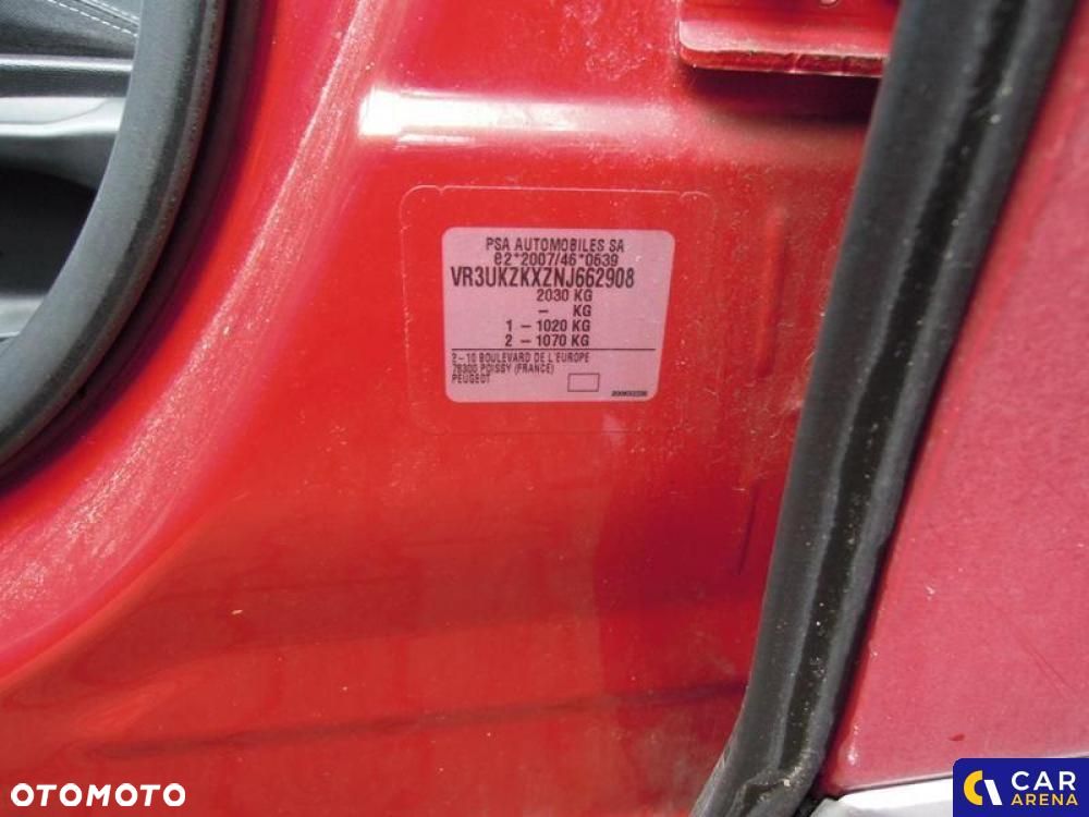 Peugeot 2008 - 8