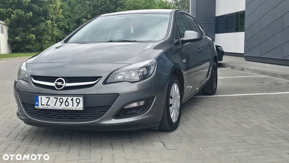 Opel Astra 1.4 T Active - 4