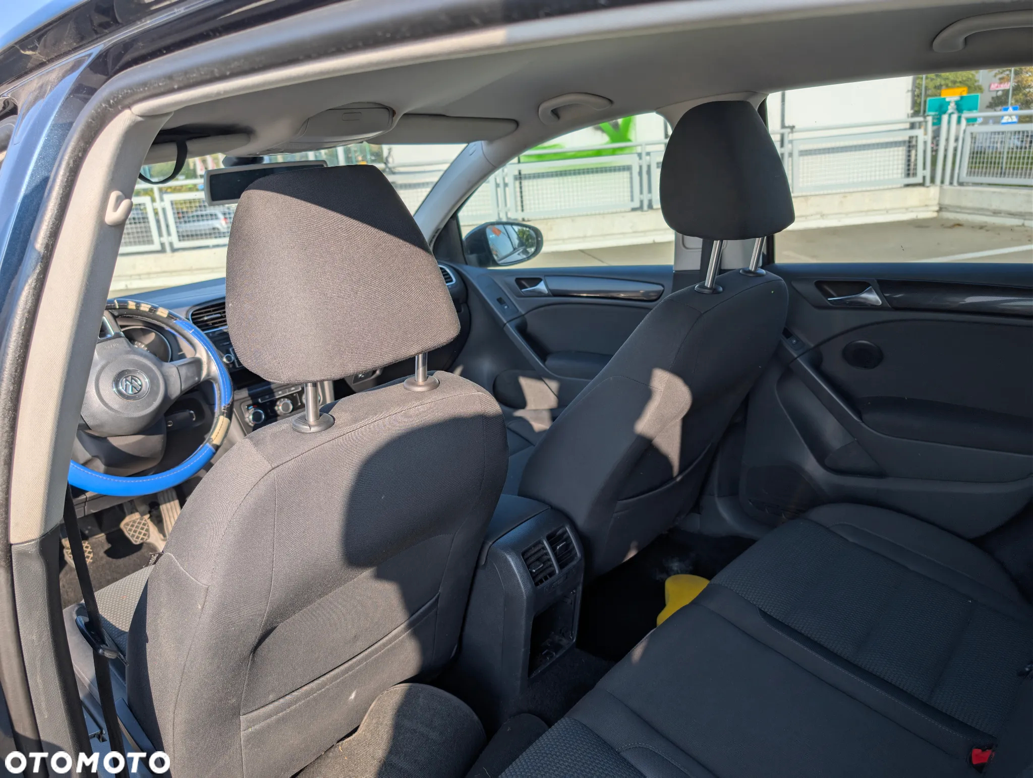 Volkswagen Golf - 12
