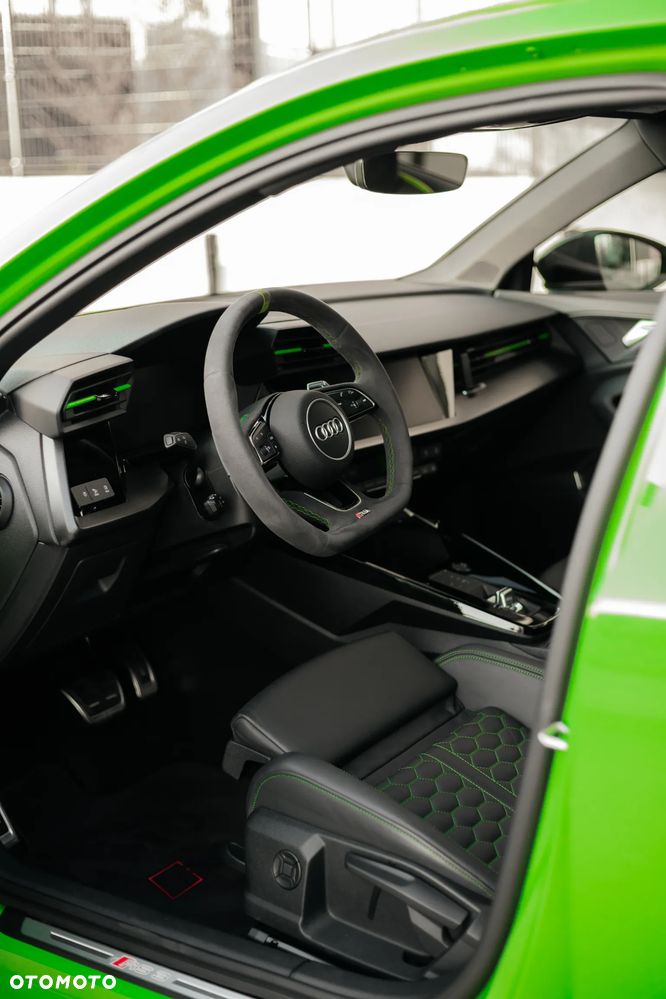 Audi RS3 Limousine - 7
