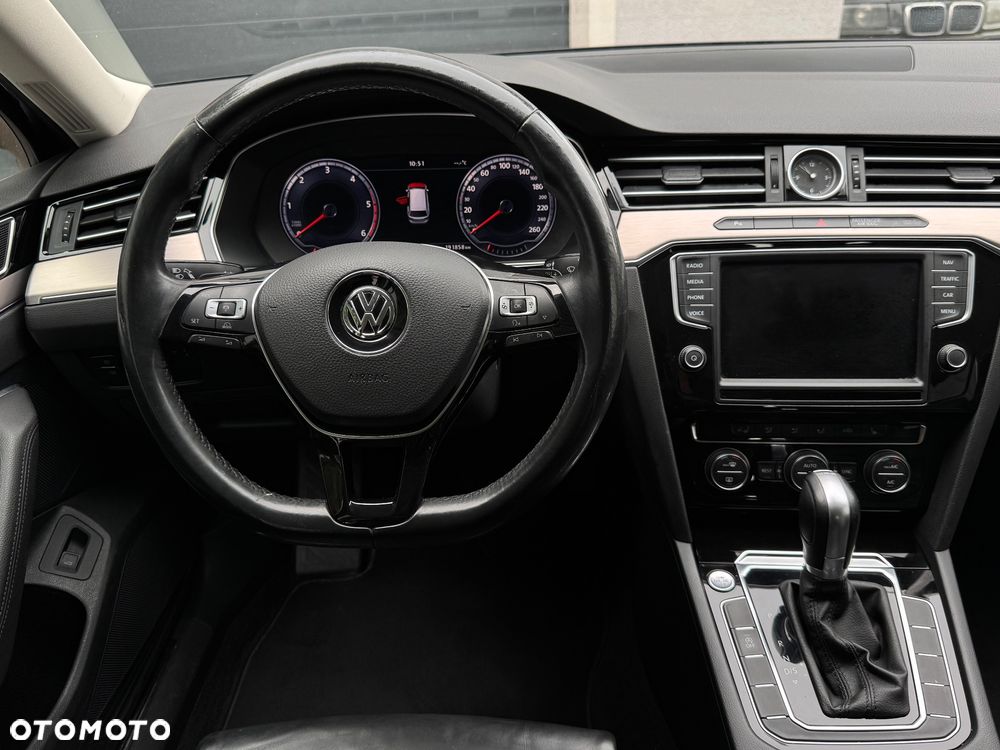 Volkswagen Passat 2.0 TDI (BlueMotion Technology) DSG Highline - 14