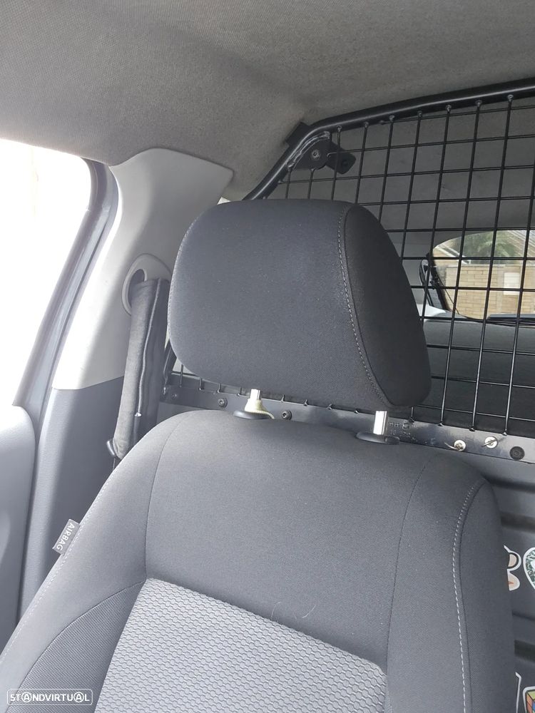 SEAT Ibiza SC 1.6 TDi DPF - 6