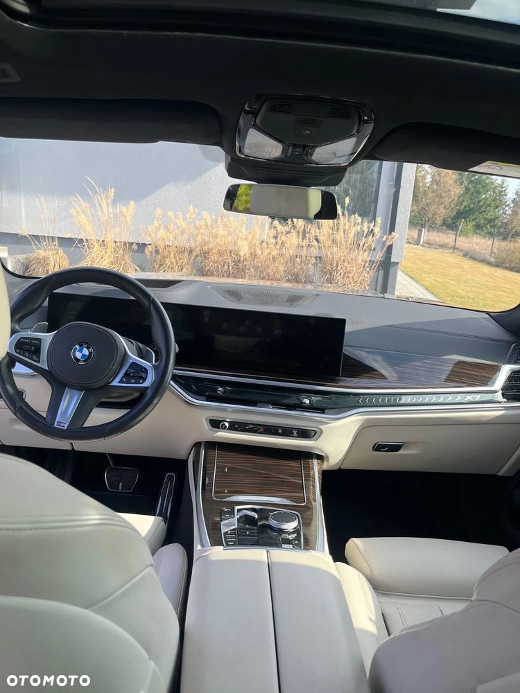 BMW X7 - 9