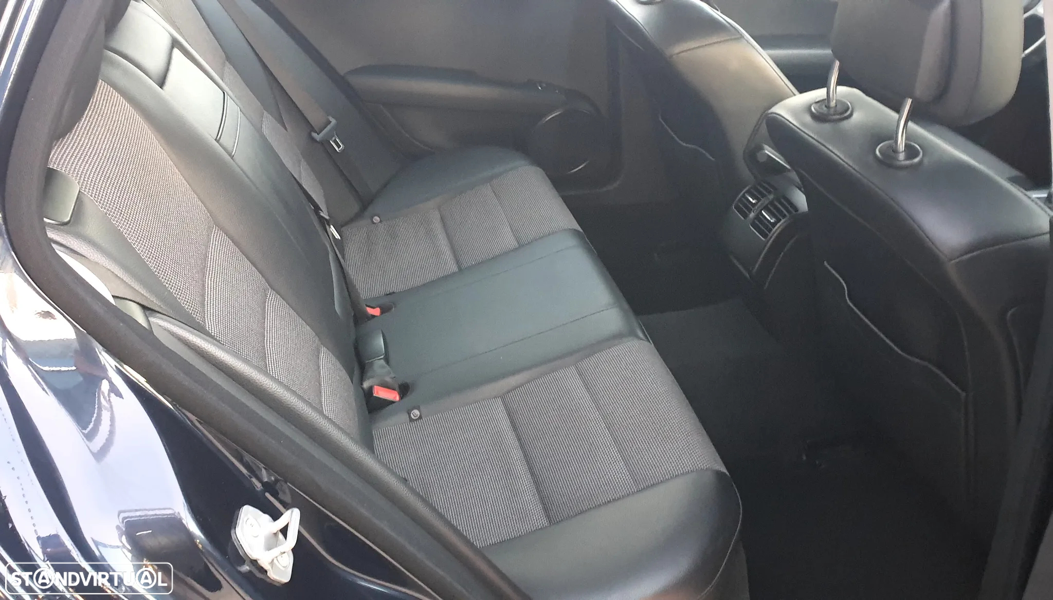 Mercedes-Benz C 220 CDi Avantgarde BlueEfficiency - 18