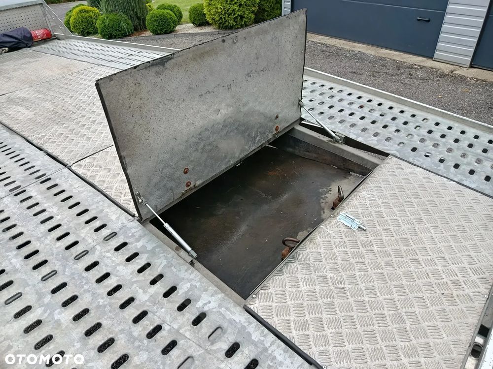 Renault MASTER RWD (napęd na tył) Laweta - 24