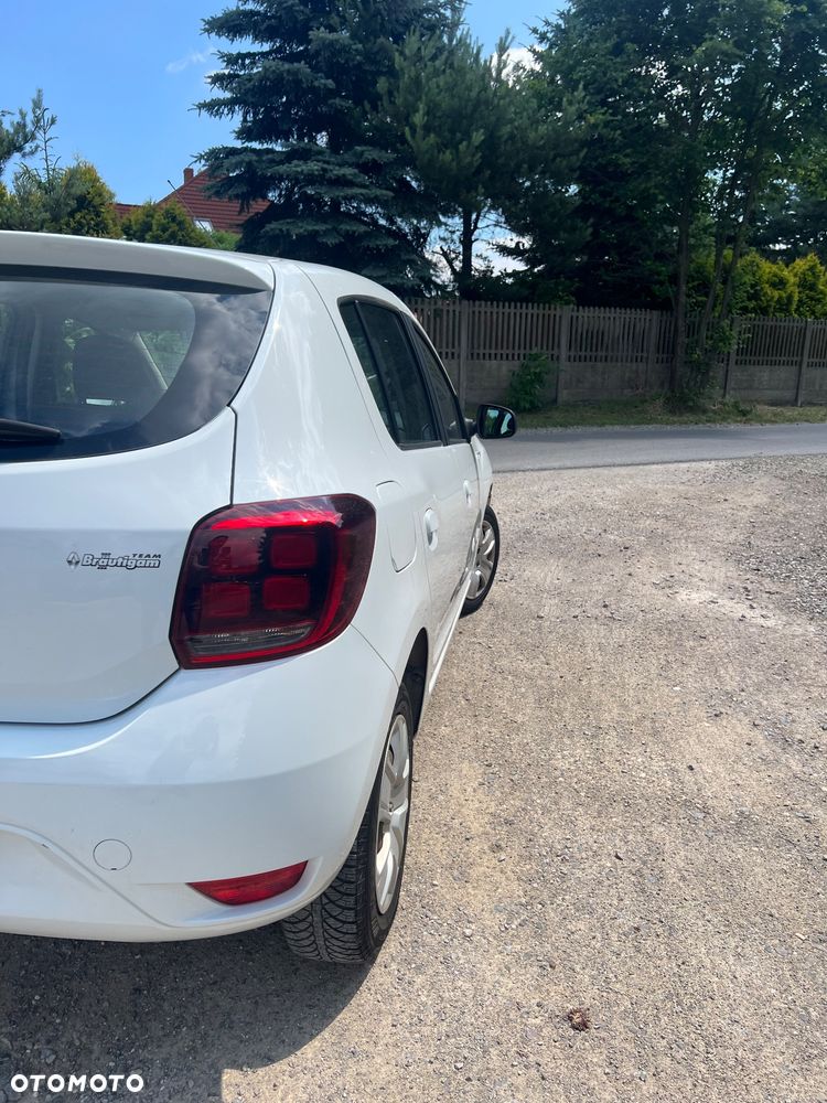 Dacia Sandero - 4