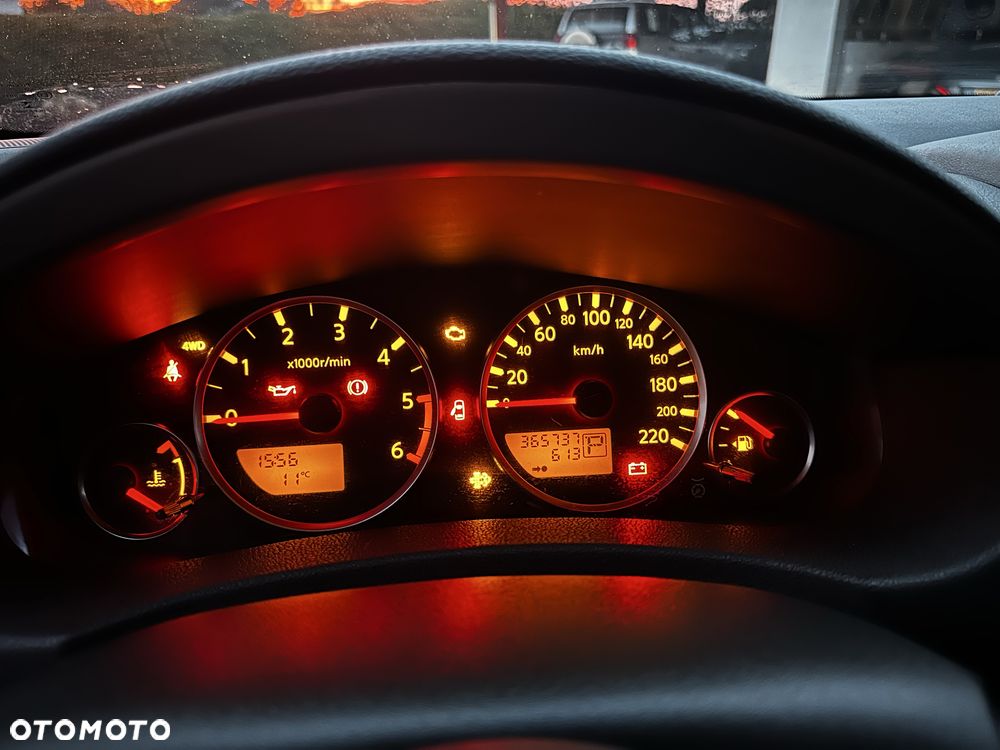 Nissan Pathfinder - 5
