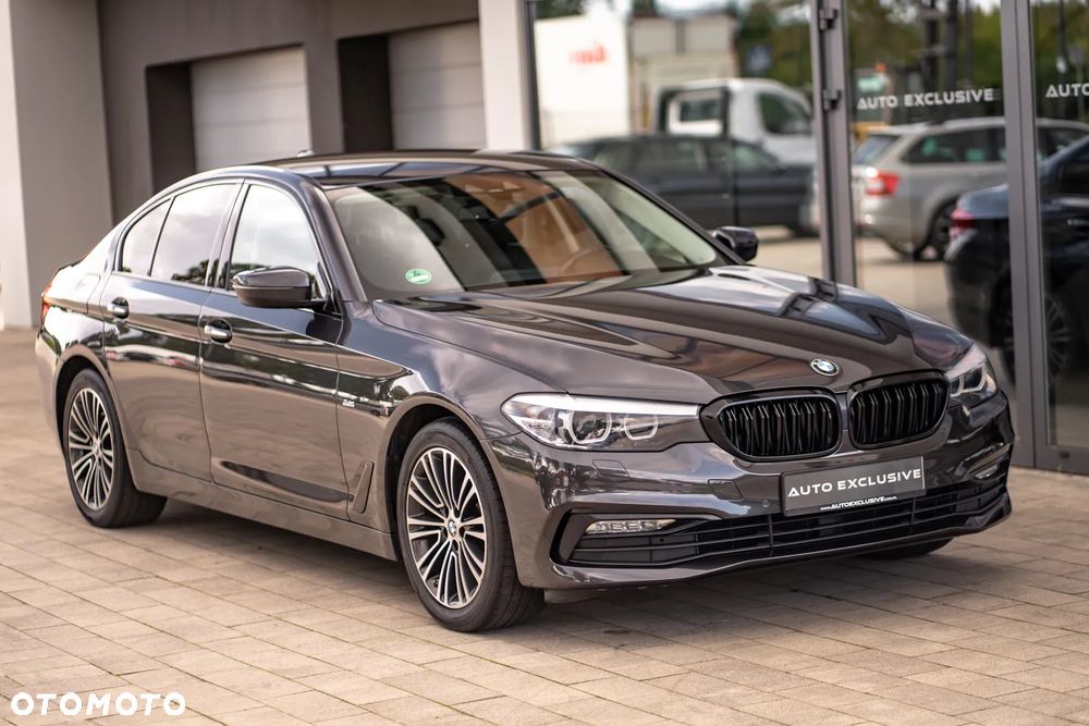 BMW Seria 5 520d Luxury Line sport - 10