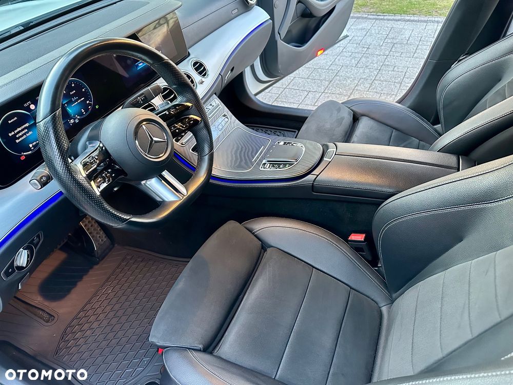 Mercedes-Benz Klasa E 220 d 4-Matic AMG - 11