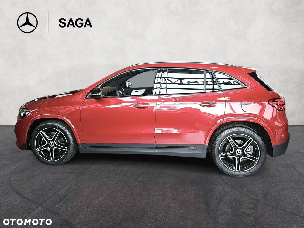 Mercedes-Benz GLA - 9