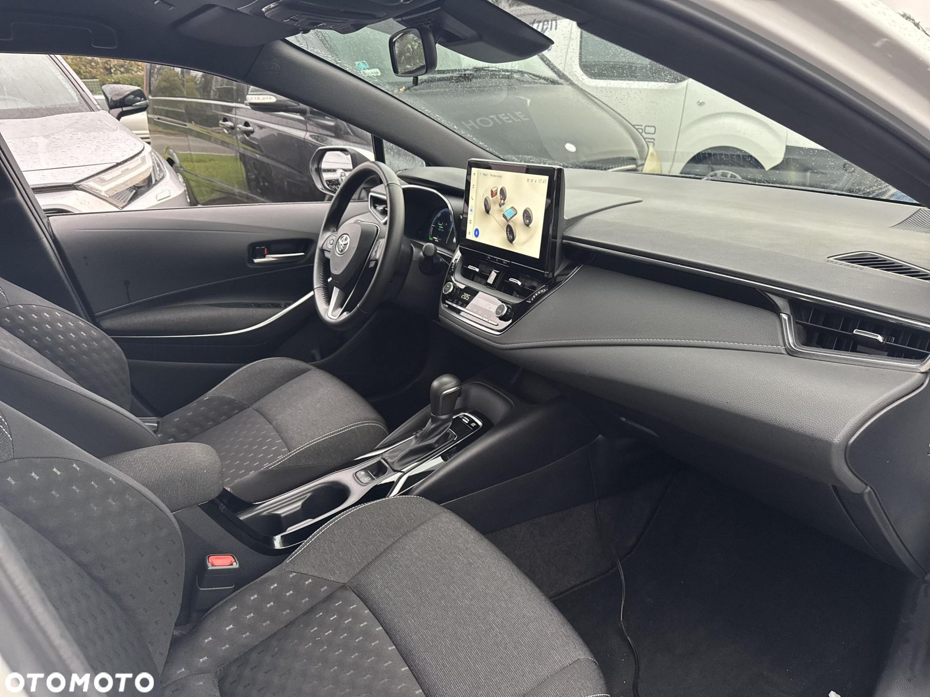 Toyota Corolla 1.8 Hybrid Comfort - 25
