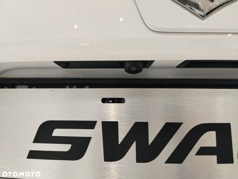 Suzuki Swace 1.8 Hybrid Premium Plus CVT - 15