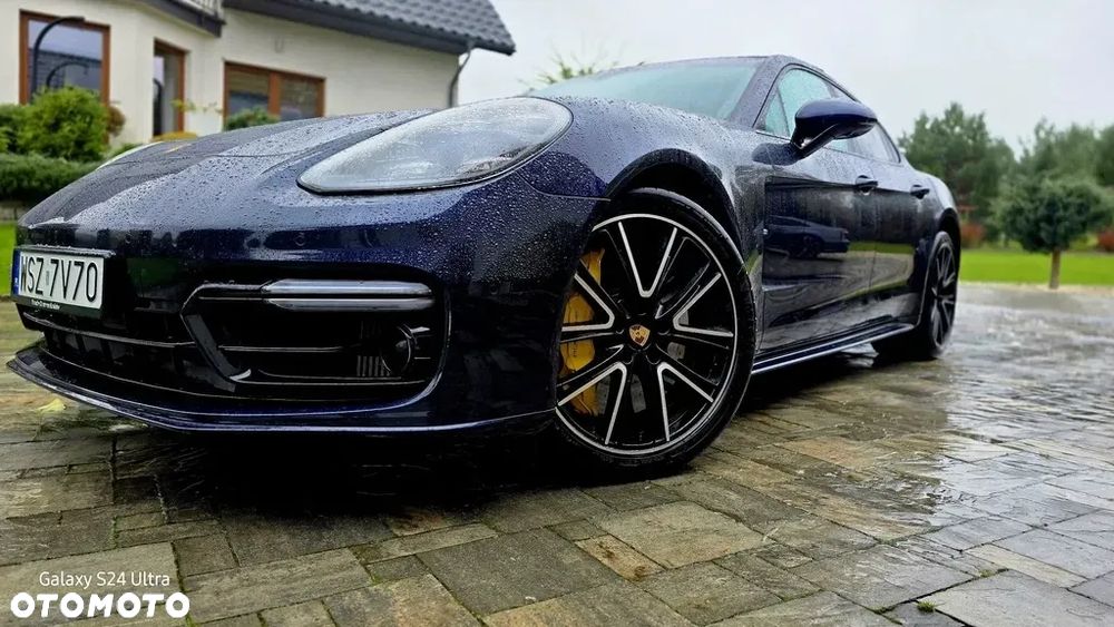 Porsche Panamera - 1