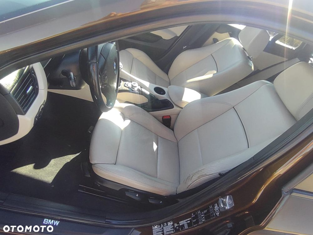 BMW X1 xDrive20d xLine - 22