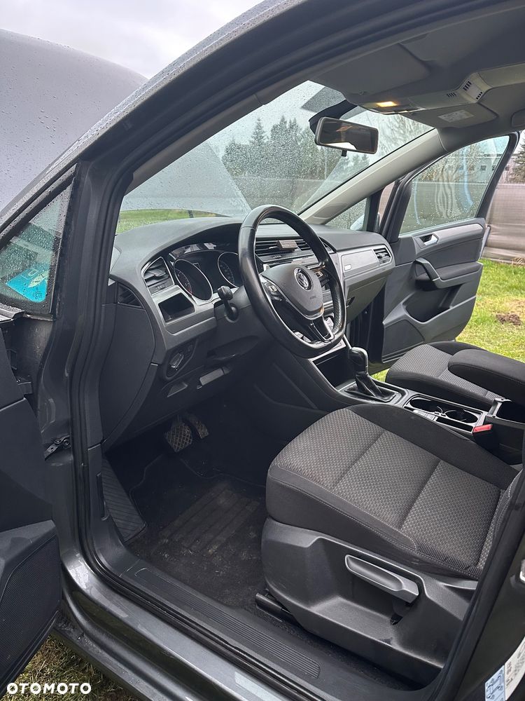 Volkswagen Touran 2.0 TDI SCR (BlueMotion Technology) DSG Comfortline - 12