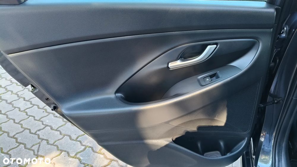 Hyundai i30 1.5 T-GDI 48V-Hybrid Trend - 24