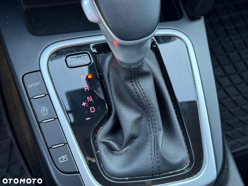 Kia Ceed 1.5 T-GDI M DCT - 23