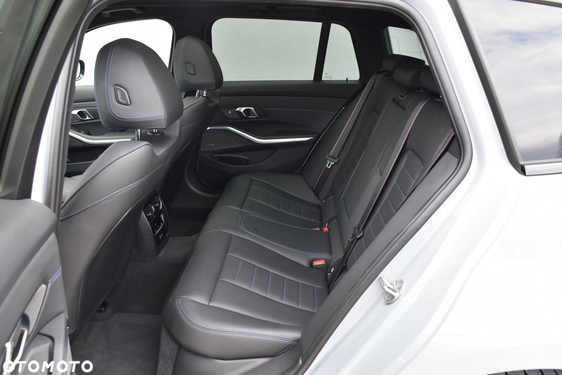 BMW Seria 3 - 18