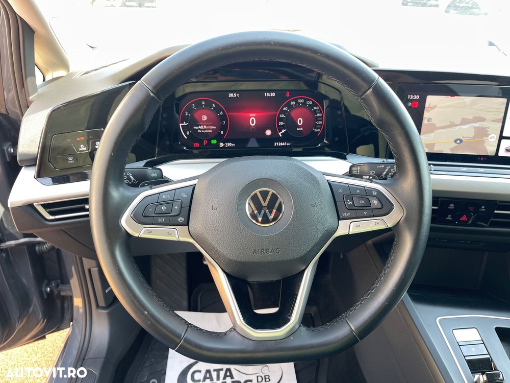 Volkswagen Golf 1.5 eTSI ACT DSG MHEV Life - 39