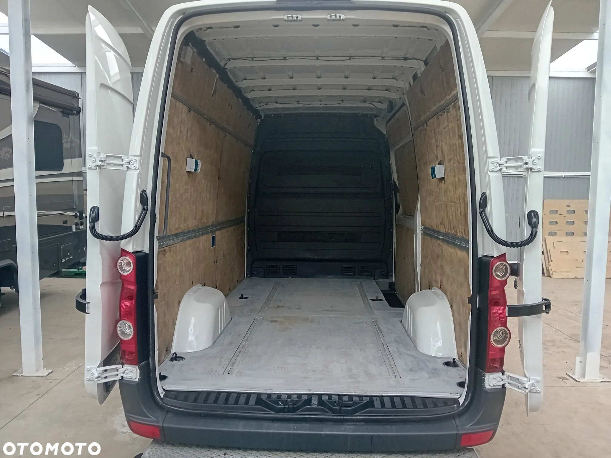Volkswagen Crafter - 10