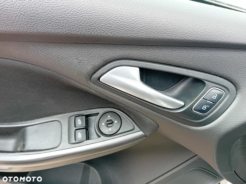 Ford Focus - 16