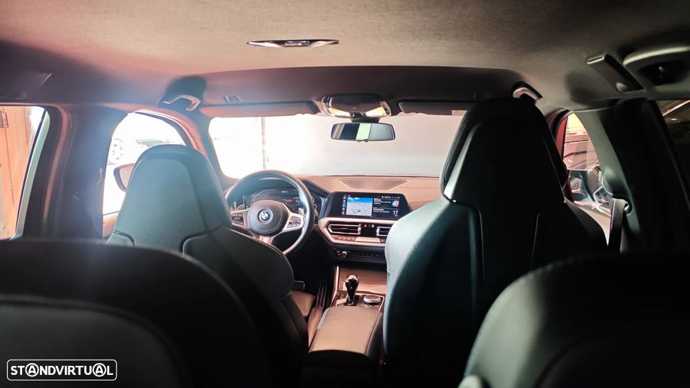 BMW 330 e Pack M Auto - 31