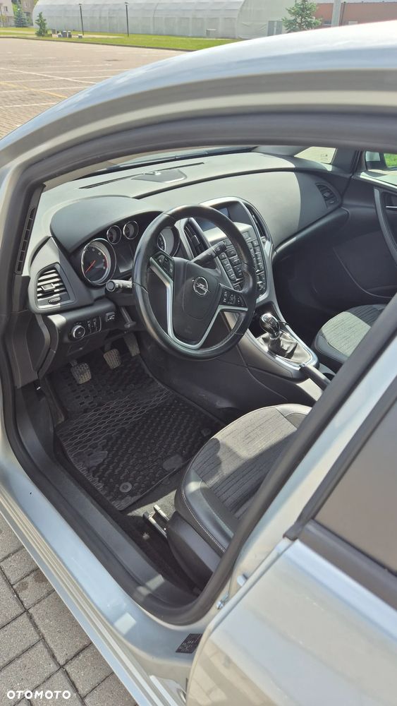 Opel Astra 1.4 T Active EU6 - 13