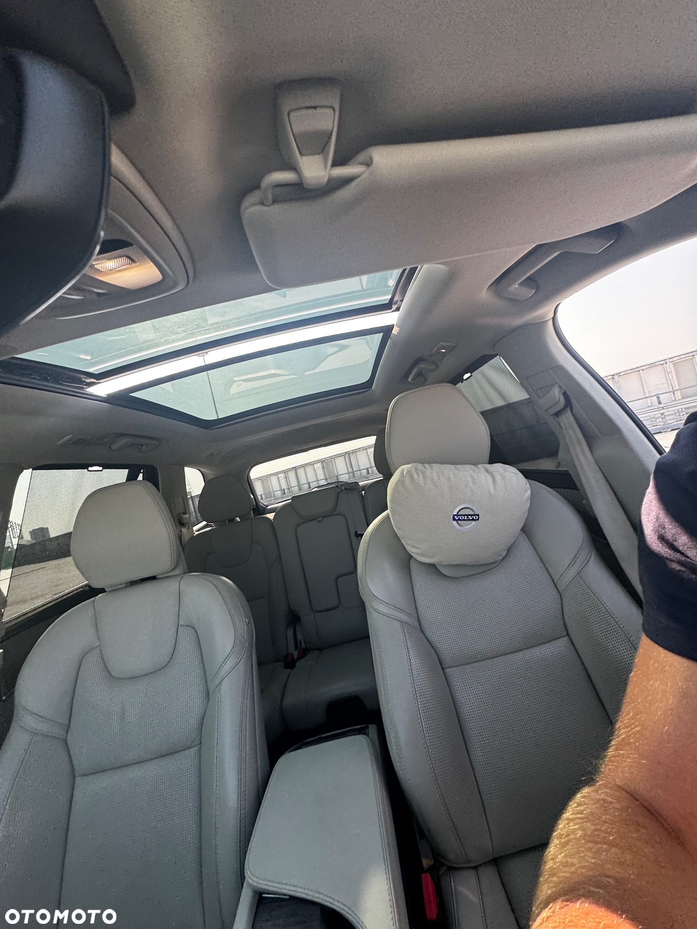 Volvo XC 90 - 9
