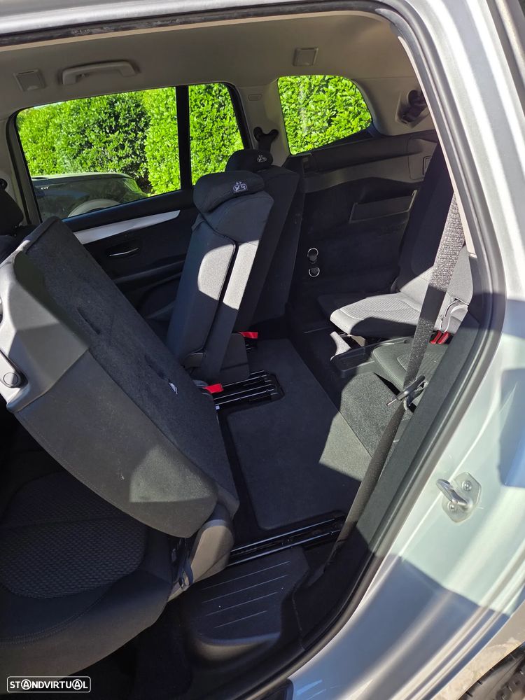 BMW 216 Gran Tourer i 7L Line Luxury - 20