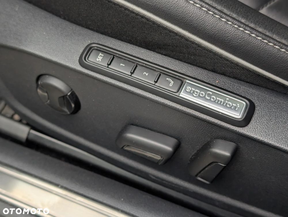 Volkswagen Arteon 1.4 eHybrid OPF DSG R-Line - 19