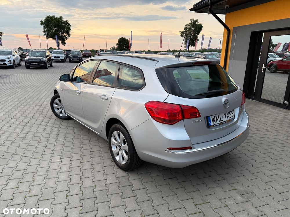Opel Astra 1.4 Turbo Sports Tourer Style - 4
